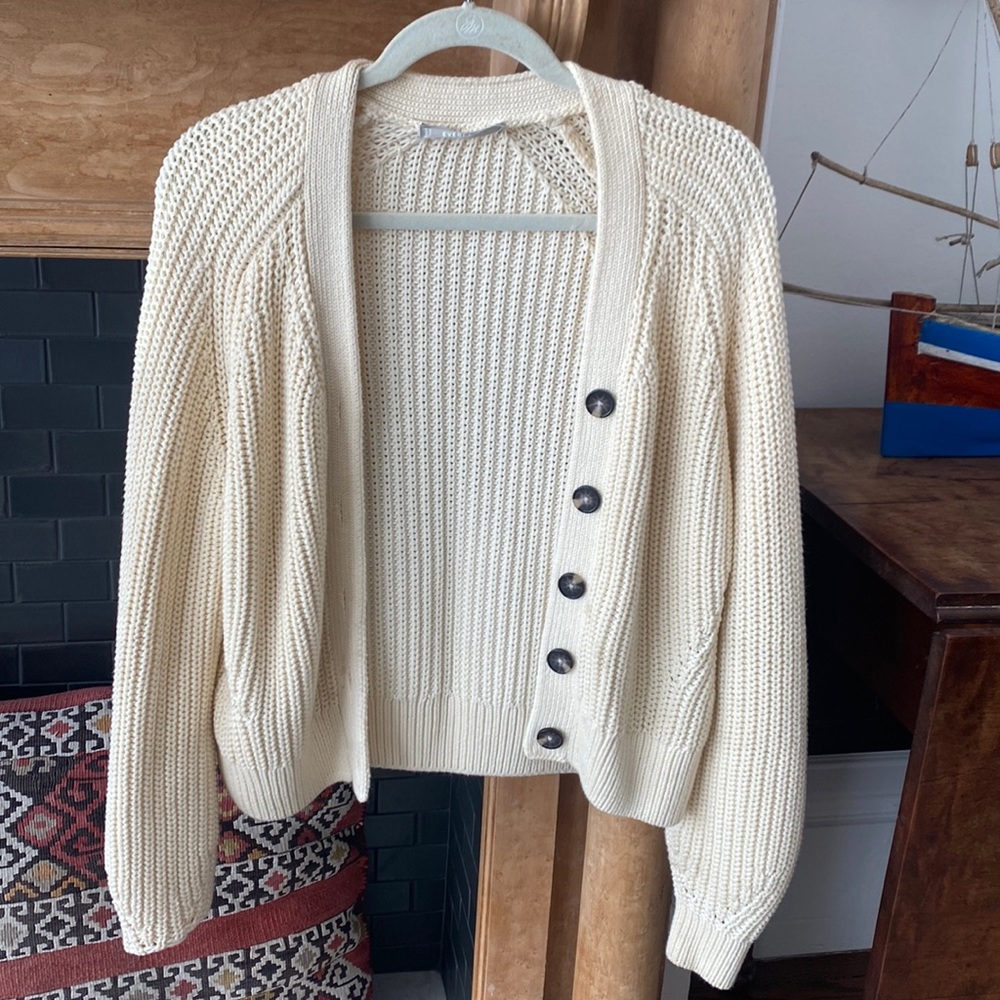Everlane cable knit sweater size small